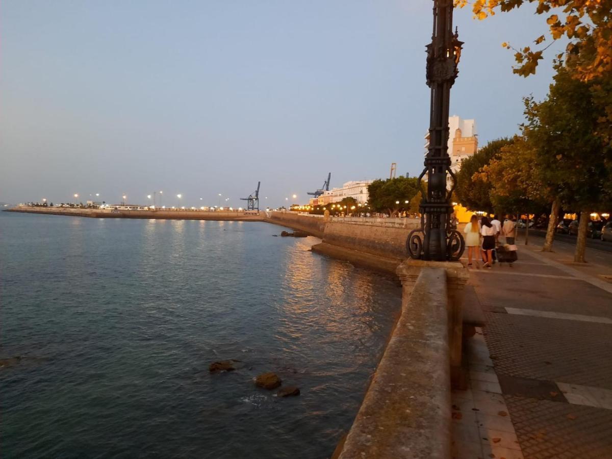Appartamento Precioso Dúplex en el corazón de Cádiz Esterno foto